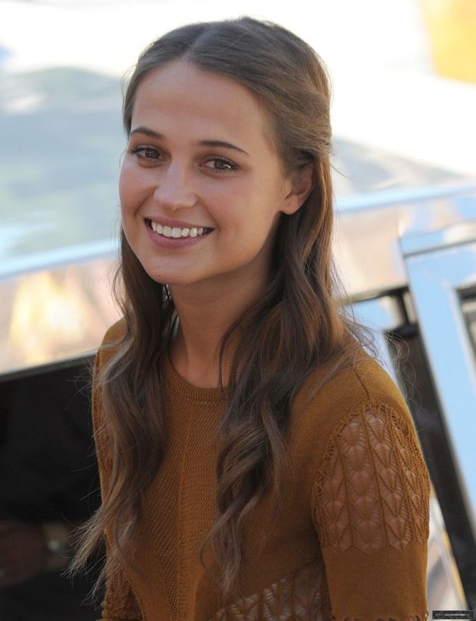 Alicia Vikander