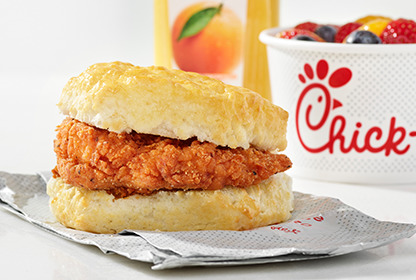 Who has better breakfast ?
