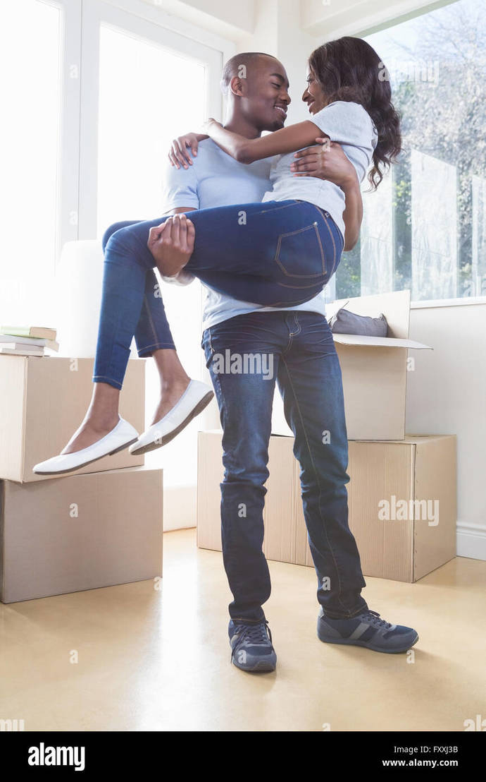 Shorter guys, can you be able to have sex with a taller woman and lift her up with your strength?