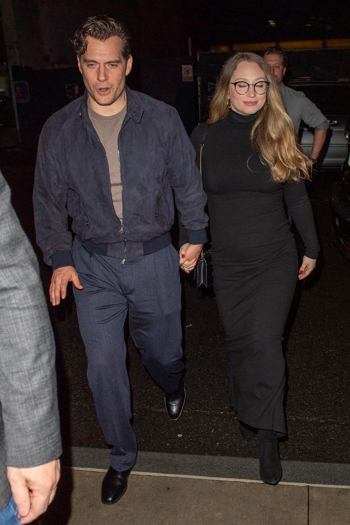 Old woman Natalie pregnant with Henry Cavill's baby