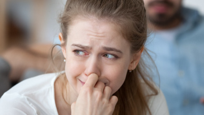 What are the examples of emotional abusive father effect on daughter?