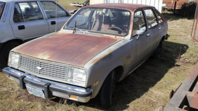 Ladies, lets say you agree to a date with a guy. You like him but he pulls up in this old car. Red flag?