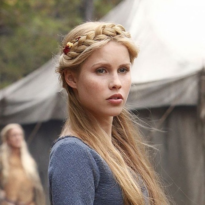 Which blonde do you find the most beautiful?