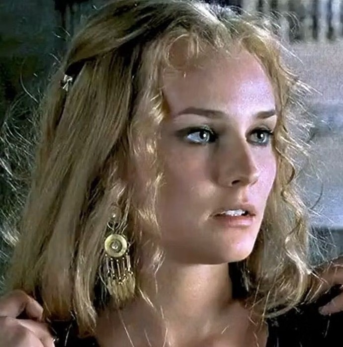 Which blonde do you find the most beautiful?