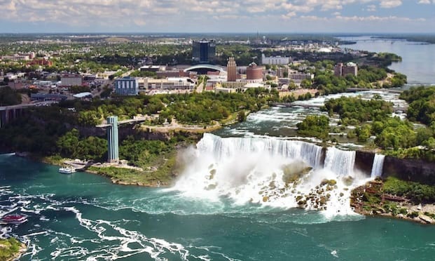 Whos eve been to the Grand Canyon or Niagara Falls?