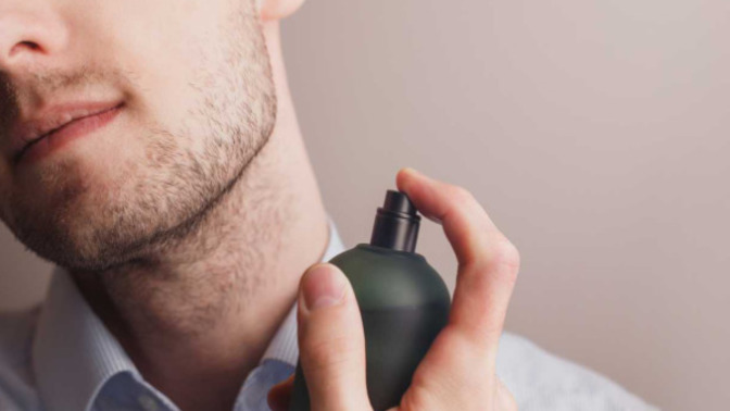 Girls do you find a guy that's uses colognes and usually smells nice more attractive?