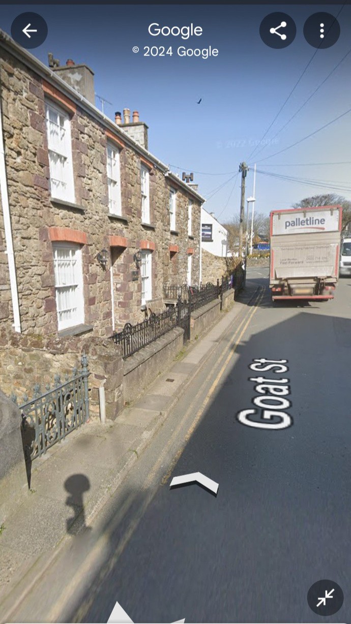 Are there SIDEWALKS where you live?