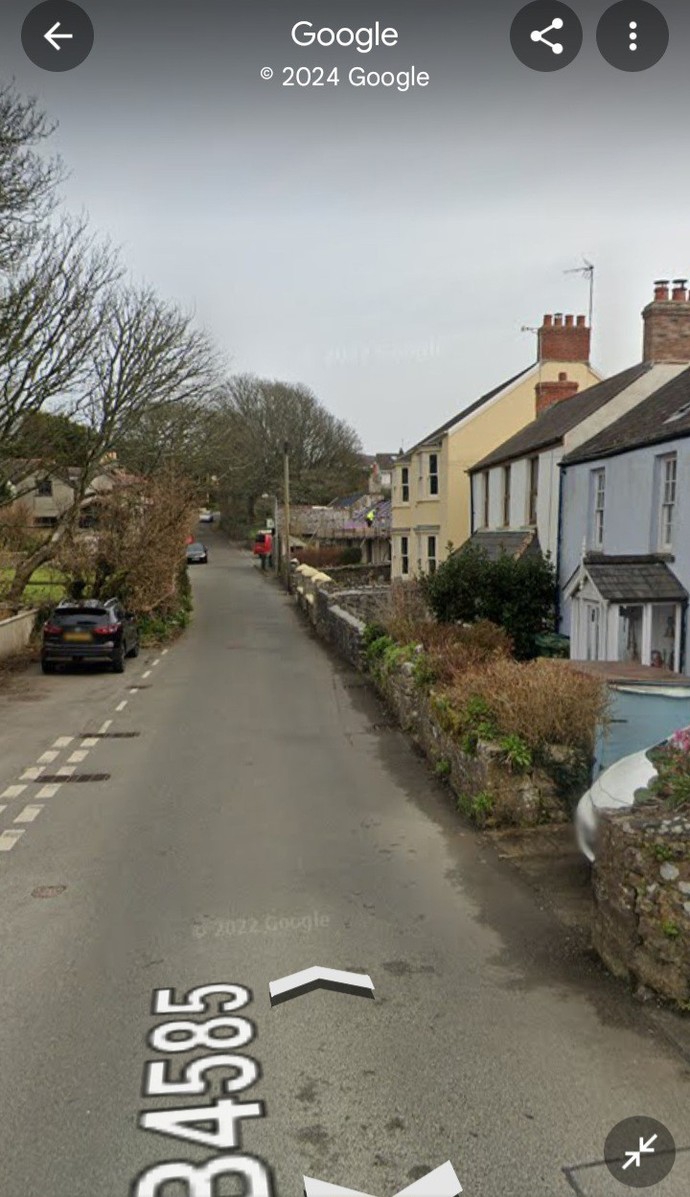 Are there SIDEWALKS where you live?