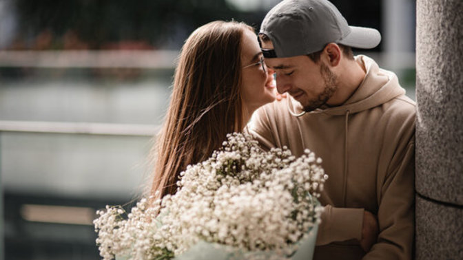 Should being/falling in love be the only reason to be in a relationship or get married?