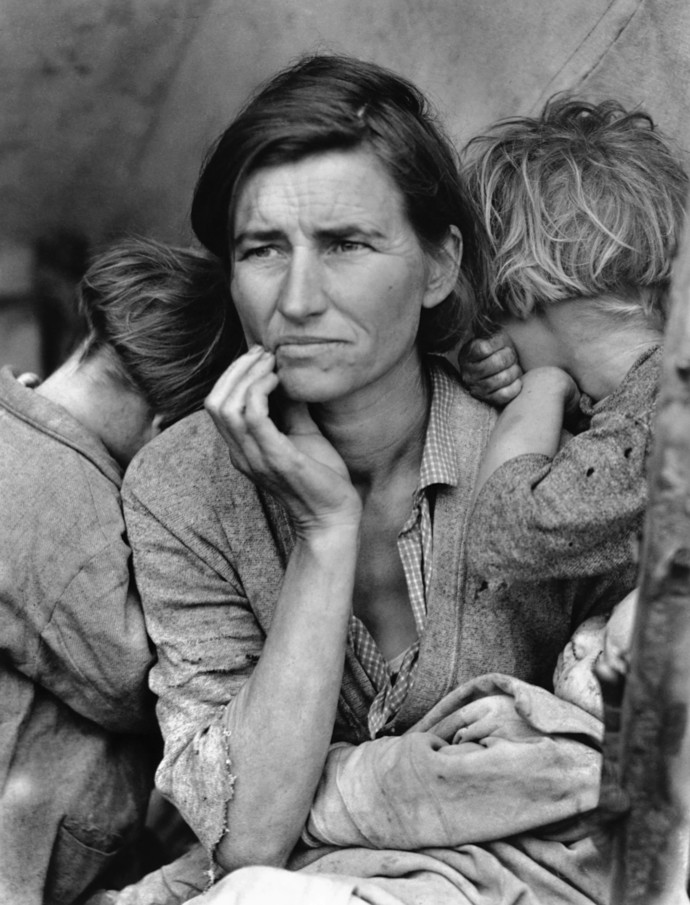 Famous migrant mother photo from the Dust Bowl era