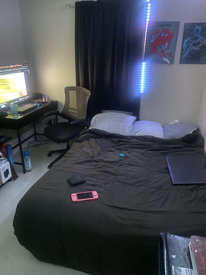 Girls, are you surprised, that average mens living spaces look like this?