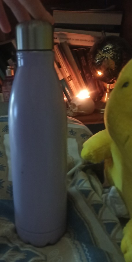 Do stainless steel water bottles keep the water cold?
