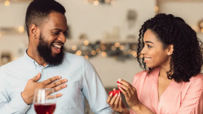 Can a woman propose?