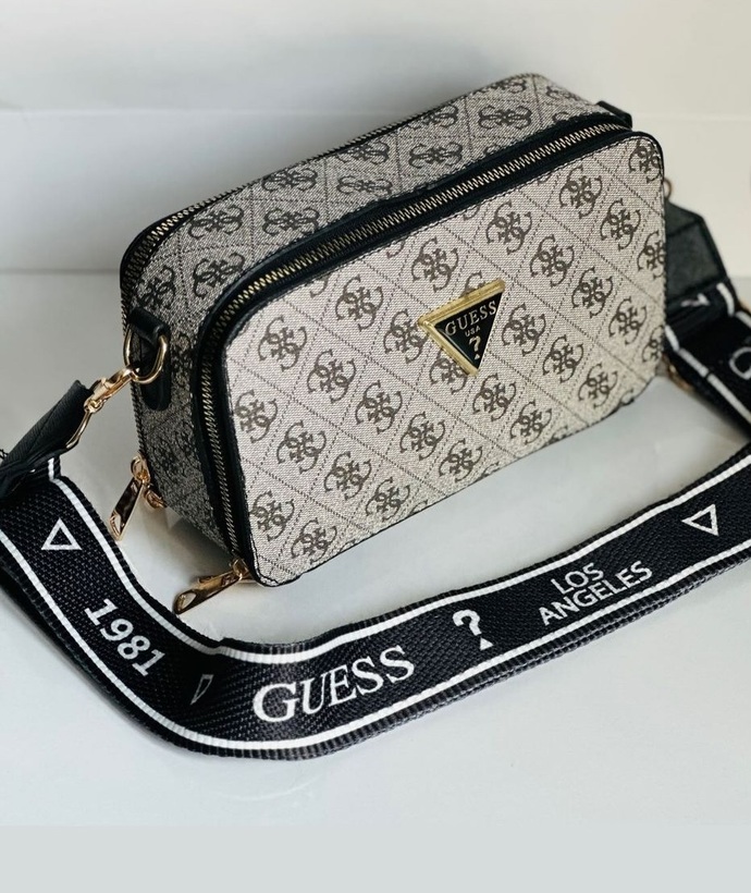 Does this bag look original?