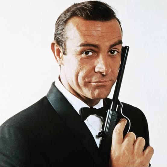 Which James Bond actor do you like more, Daniel Craig or Sean Connery?