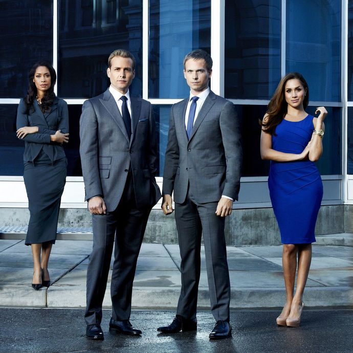Are you more likely to trust people if they wear suits?