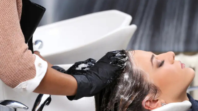 Is it bad to wash your hair with water everyday?
