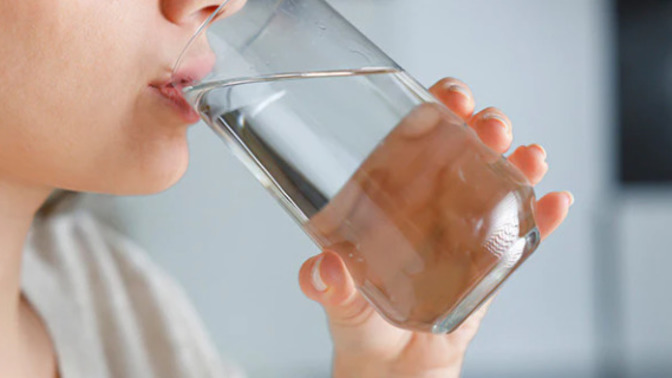 How do you remind yourself to drink water?