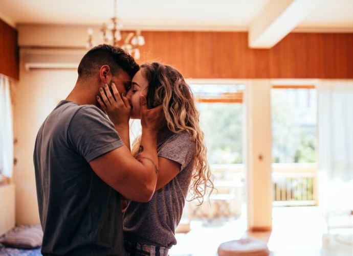 Does a good/bad first kiss make or break you wanting to see your first date again?