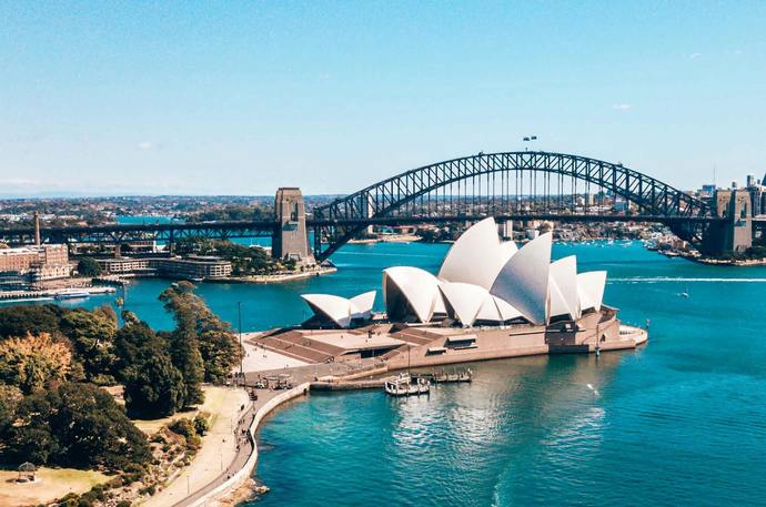 Sydney. Largest city. No, there are no wild animals here, no kangaroos.