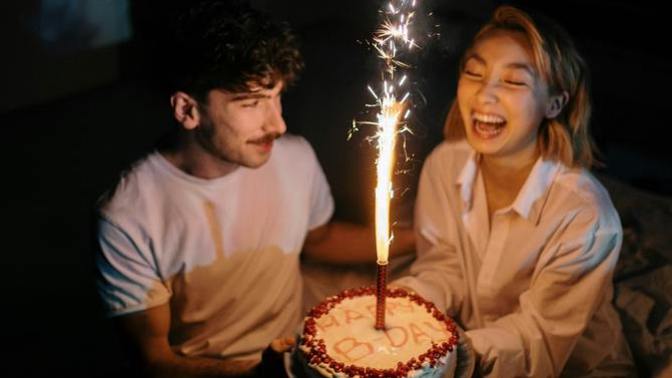 If your partner wanted to celebrate your birthday, should they pay for the whole time that you two are celebrating it?