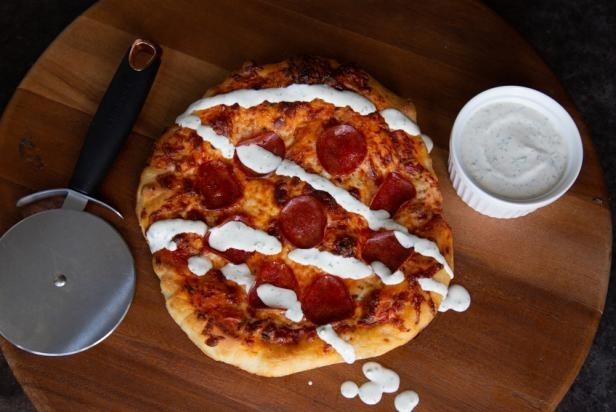Do you eat pizzas with ranch dressings?