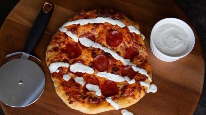 Do you eat pizzas with ranch dressings?