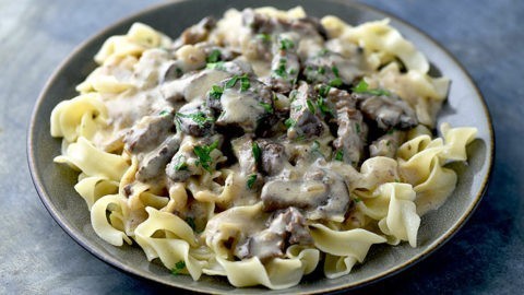 Would you eat hamburger helper deluxe beef stroganoff with half block of Philadelphia cream cheese?