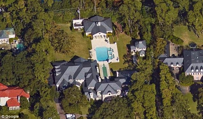 Joel Osteen's 29,000 sq ft mansion