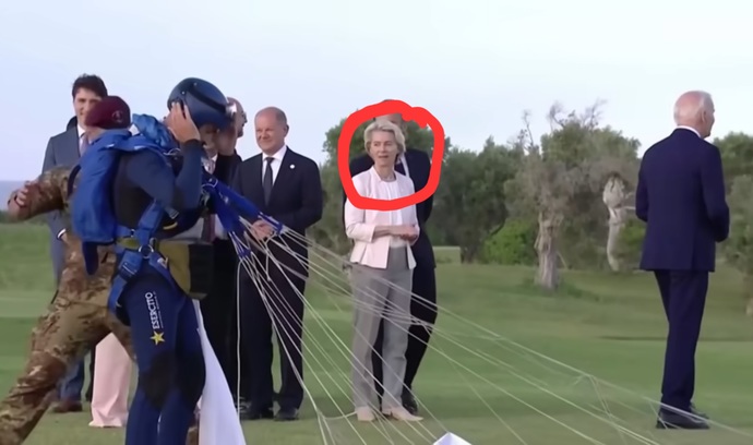 Whos the lady at the G7 summit with the HillaryClinton haircut?