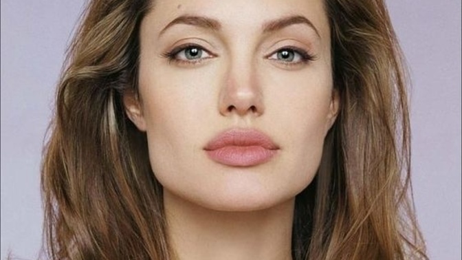 Why do so many people think Angelina Jolie is unattractive when she was considered the most beautiful woman in the world at one point?