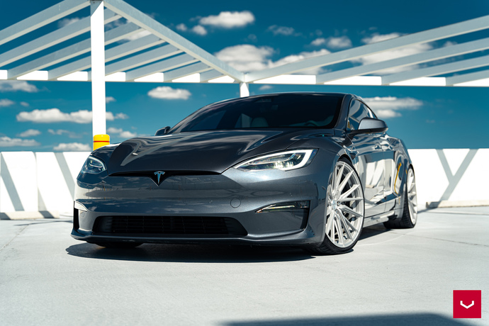 Tesla S Plaid