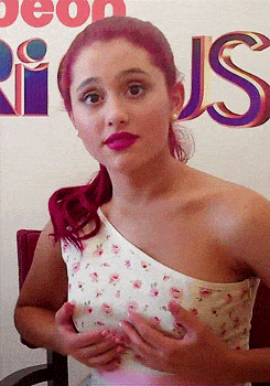 Does Ariana grande have an attractive body?