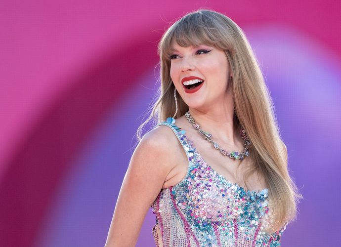 Do You Think Taylor Swift is Overrated, Not Getting Enough Recognition or Neither?