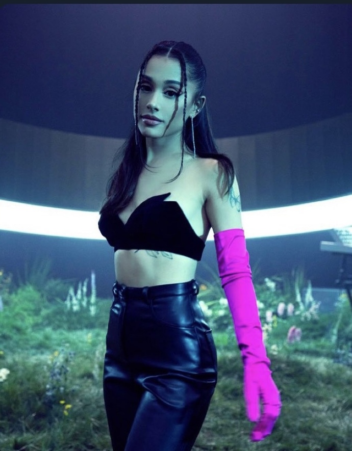 What are your favorite Ariana Grande songs?