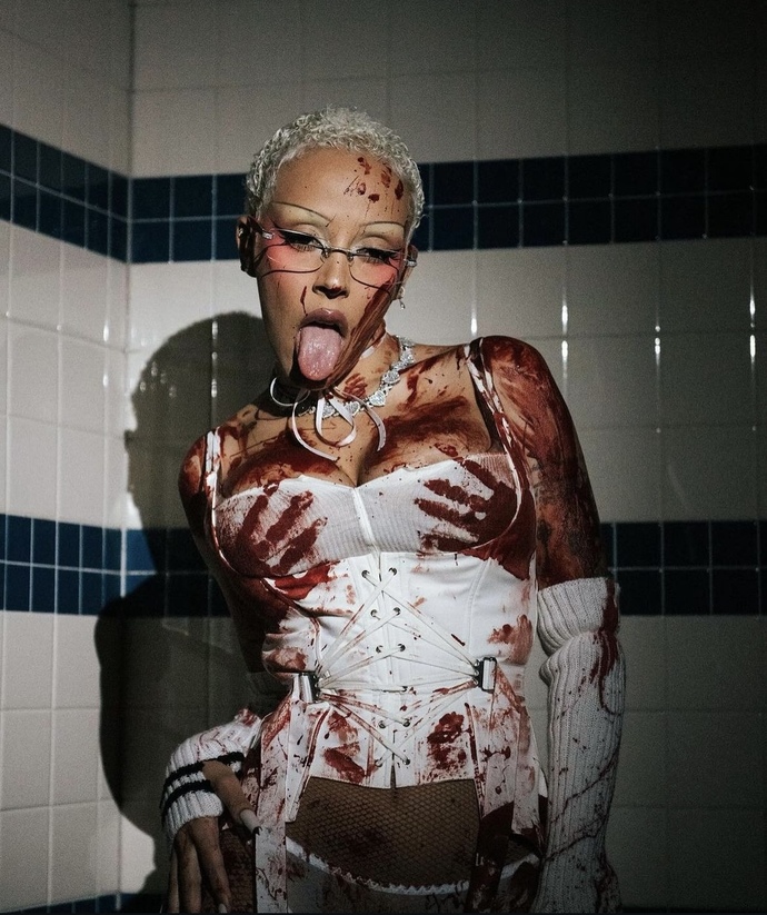 Which Doja Cat Tour Outfit is the best part 1?