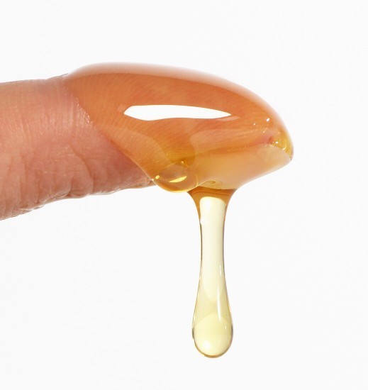 How do you get honey out of the pot?