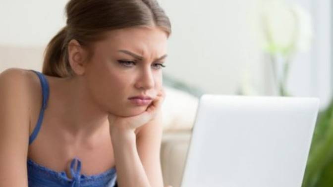What does it mean when a guy has a lot of female friends on facebook?