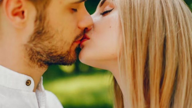 How often do you kiss your partner in an exclusive relationship?