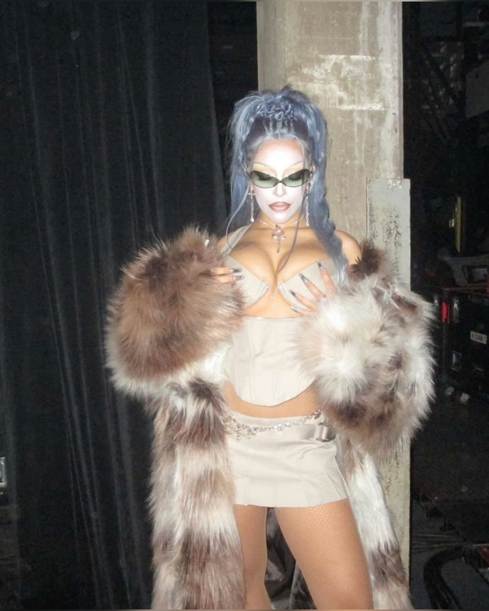 What’s your favorite Doja Cat Tour Outfit part 2?