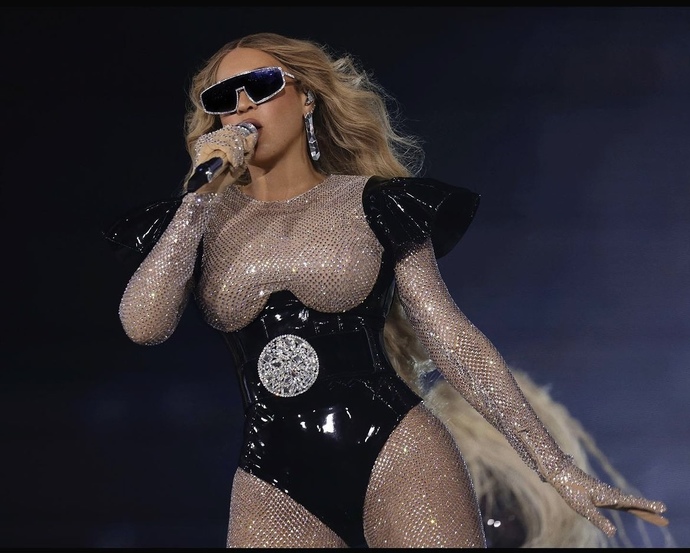 What’s your favorite Beyonce Tour outfit part 10?