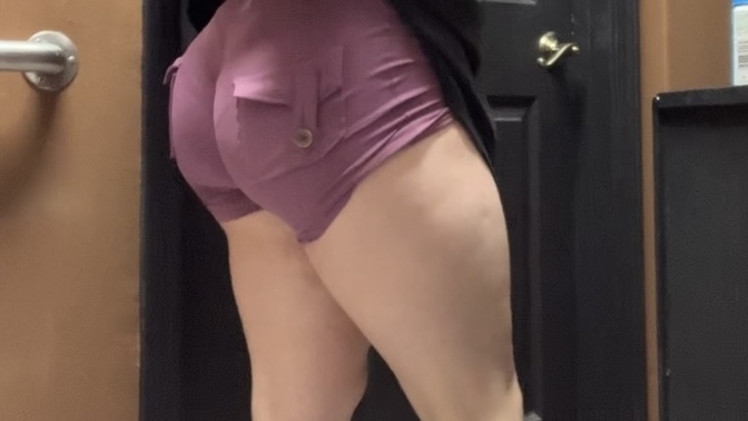 How much weight should I gain to get thiccc? currently 5ft and 166lbs?