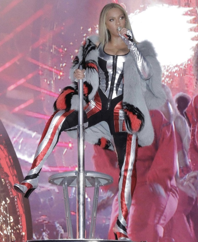 What’s your fav Beyonce Renaissance Tour outfit (part 11)?