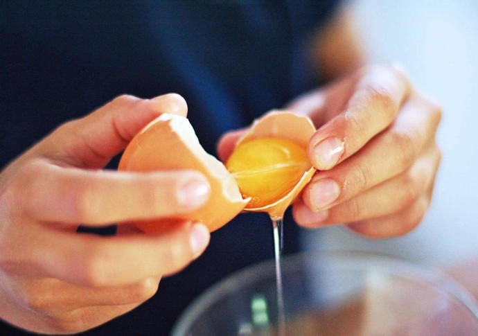 How do you separate an egg?