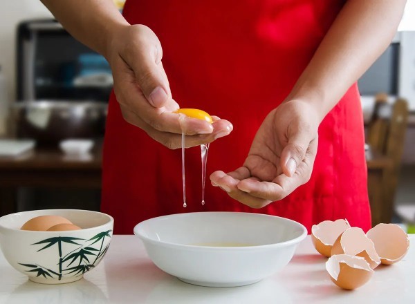 How do you separate an egg?