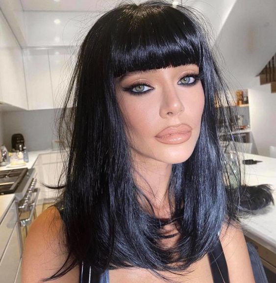 Bangs or no bangs?