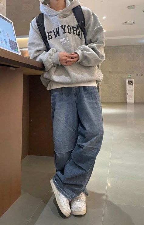 What outfit or clothes do you like seeing your partner put on?