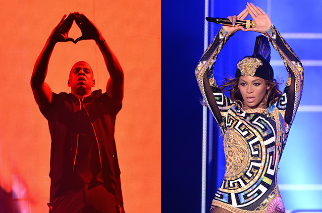 Displays masonic eye like Satanist Aleister Crowley