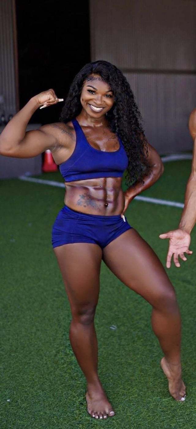 Ladies who workout often, do you have visible built muscles and abs so far?