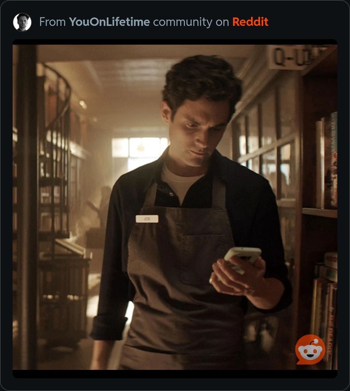 Why do bookstore employees where aprons?